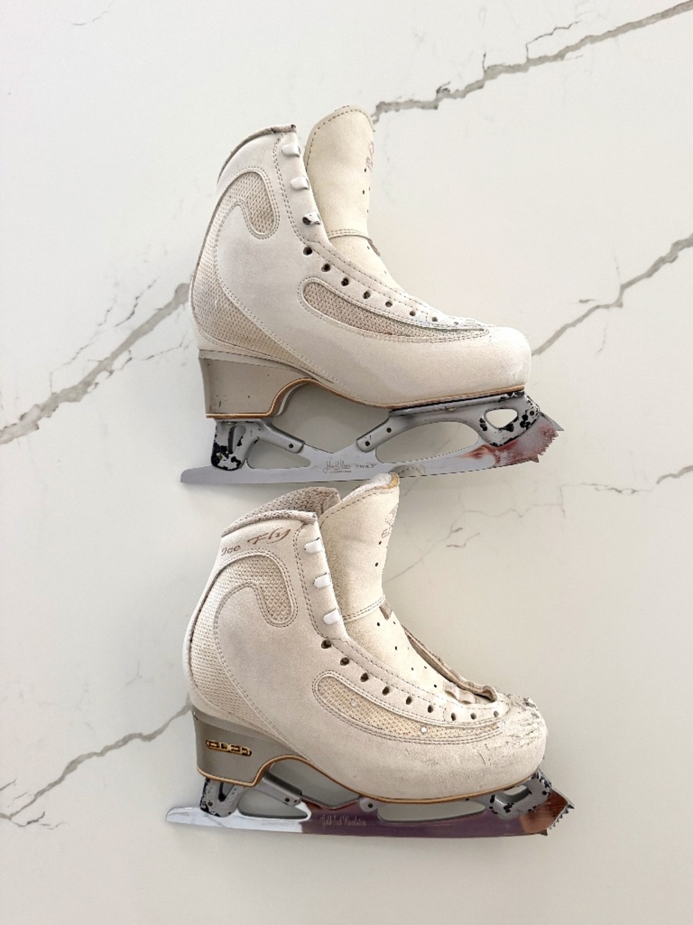 Edea  ICE FLY 230B with John Wilson Gold Seal Revolution Blades 8.5" PRE-OWNED